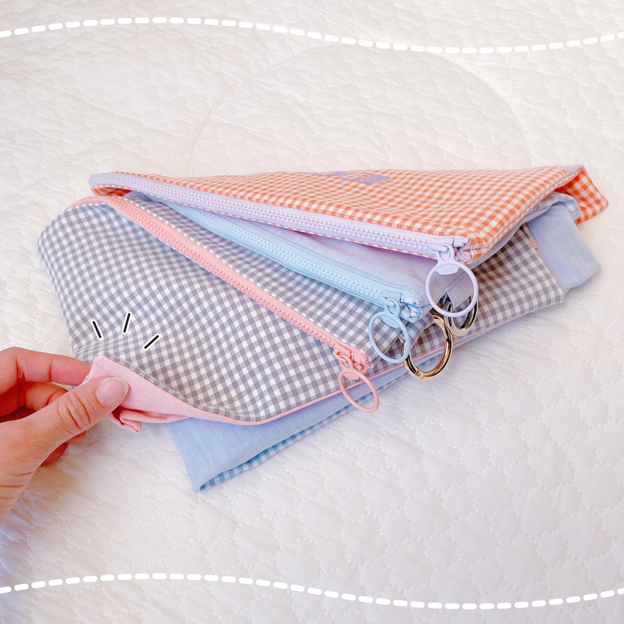 薄型ぺったんこで持ち歩きやすい